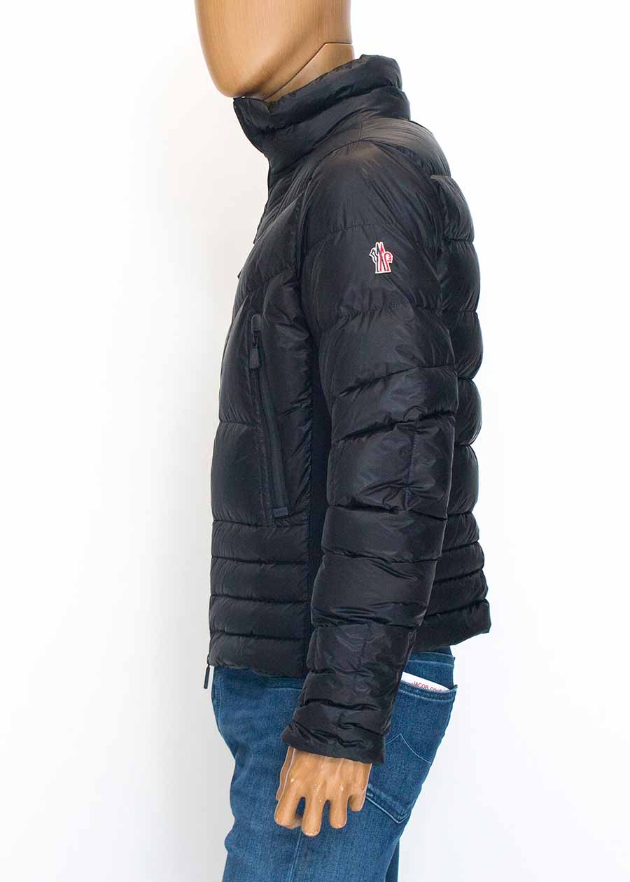 moncler sede centrale moncler sede centrale